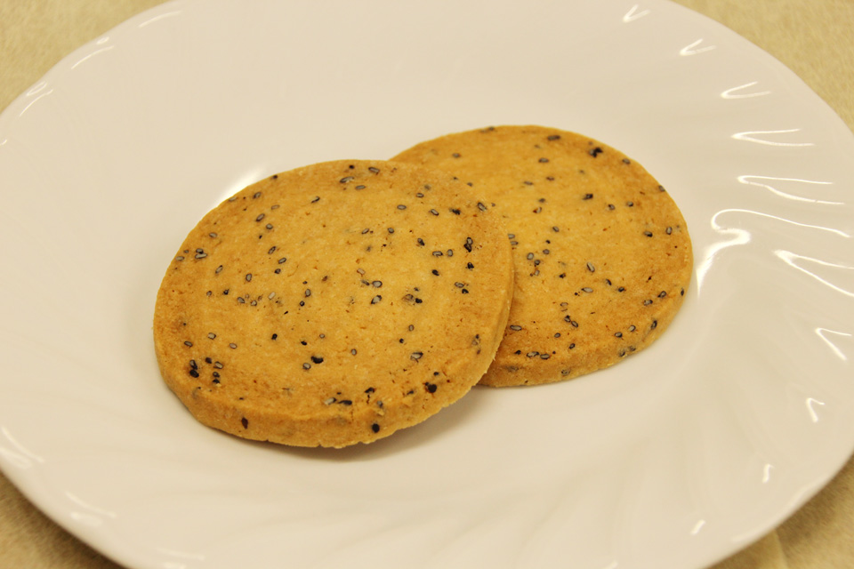 黒ごまクッキー | 夢の菓子工房ボンヌ・ジュルネ